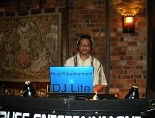 DJ lite russ entertainment blue laptop with turntable